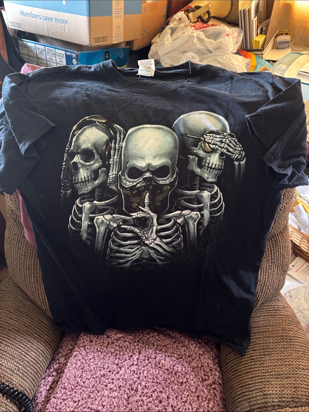 Black Graphic Skull Skeleton T-Shirt by Fruit of the Loom